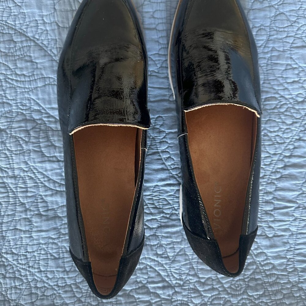 Vionic Women's Kelsey Slip On Loafer - Size 12 - Black Crinkle Patent